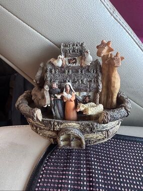 5” x 7” Wooden Vintage 2003 Noah’s Ark Home Decor Figurine